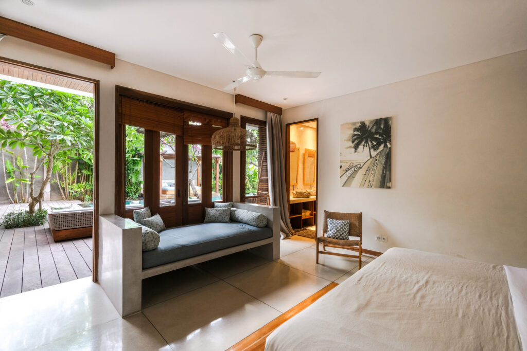 1E1B943E-F308-46D6-9DC9-3E5E22F3B146