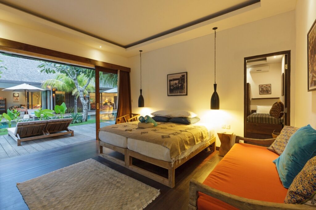 63E3B9EF-6016-44A0-B00B-4C8C6E4CFB11