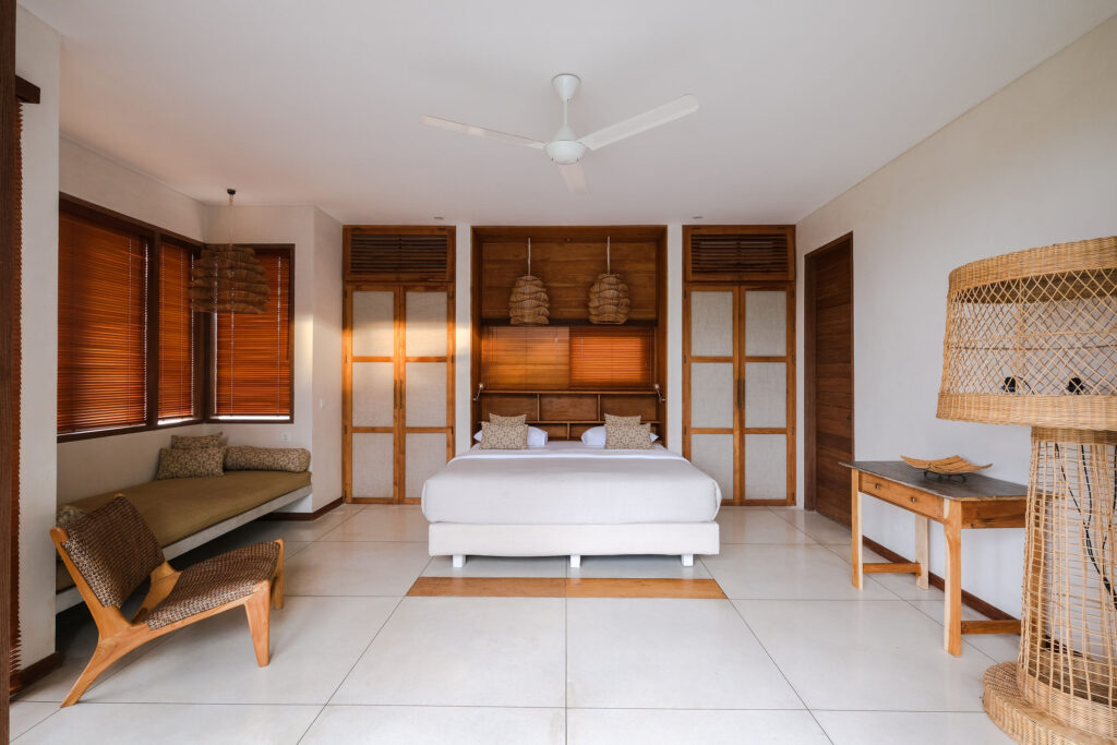 9CADD23B-B921-4EA1-B3A6-FF930672CF50