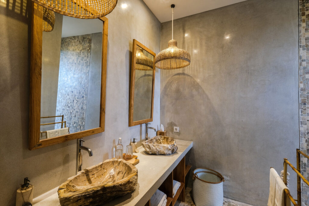 EEF7832D-AA5F-4345-8A04-52F96244206D